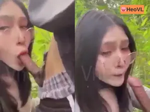 đi dã ngoại tiện xoạc em ghệ ở trong rừng