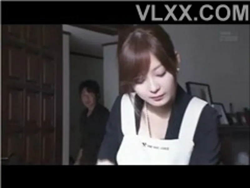 Chồng yêu đi công chuyện, vợ ở nhà bị người tình của chị gái cưỡng hiếp