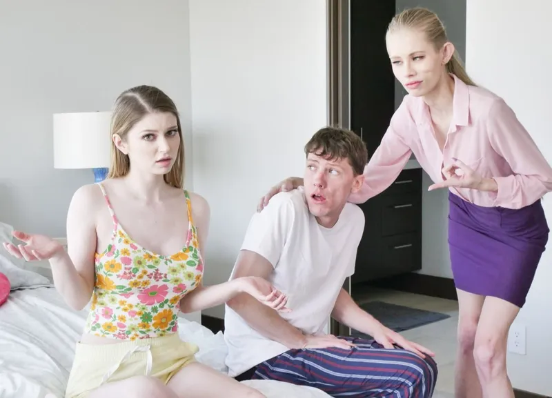 Mẹ kế bắt con gái riêng của ông chồng xxx với cậu con trai