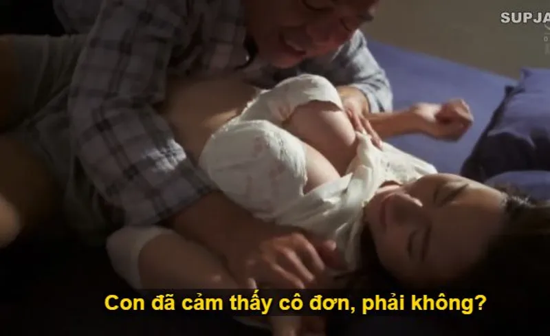 Nhìn con trai mải miết lao đầu vào việc khiến vợ sắp cưới cô đơn lẻ bóng, bố chồng nổi máu điên cuồng đè dập con dâu.